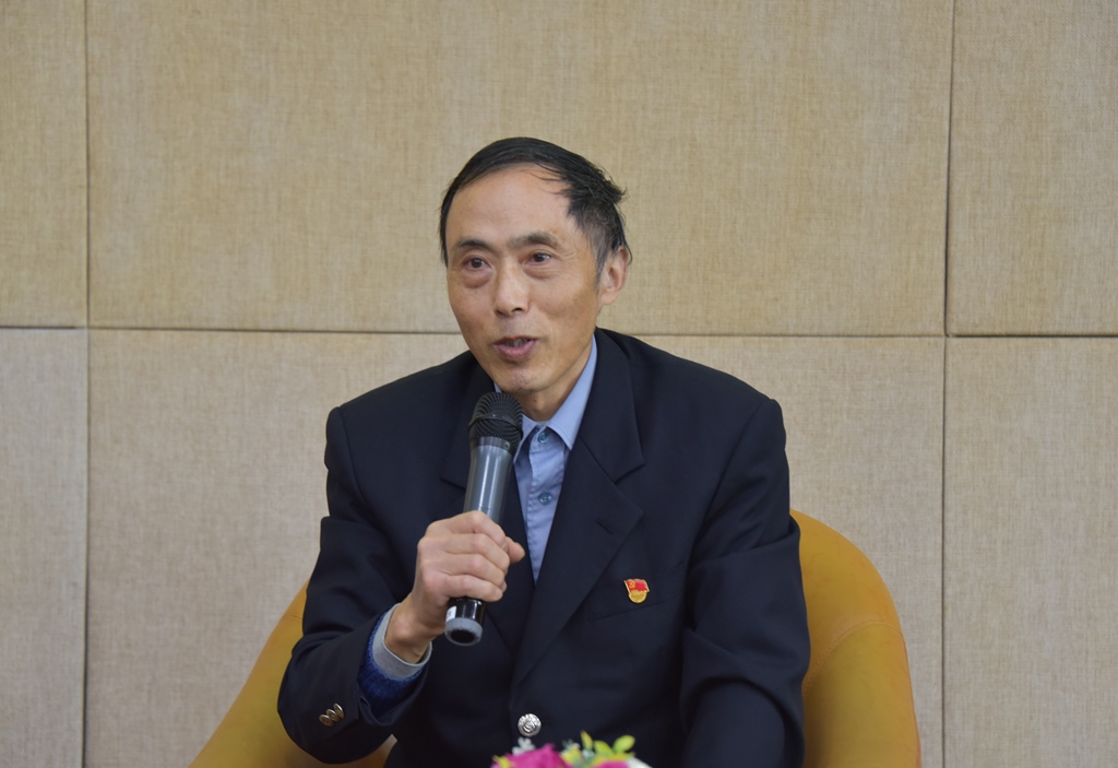 王.jpg